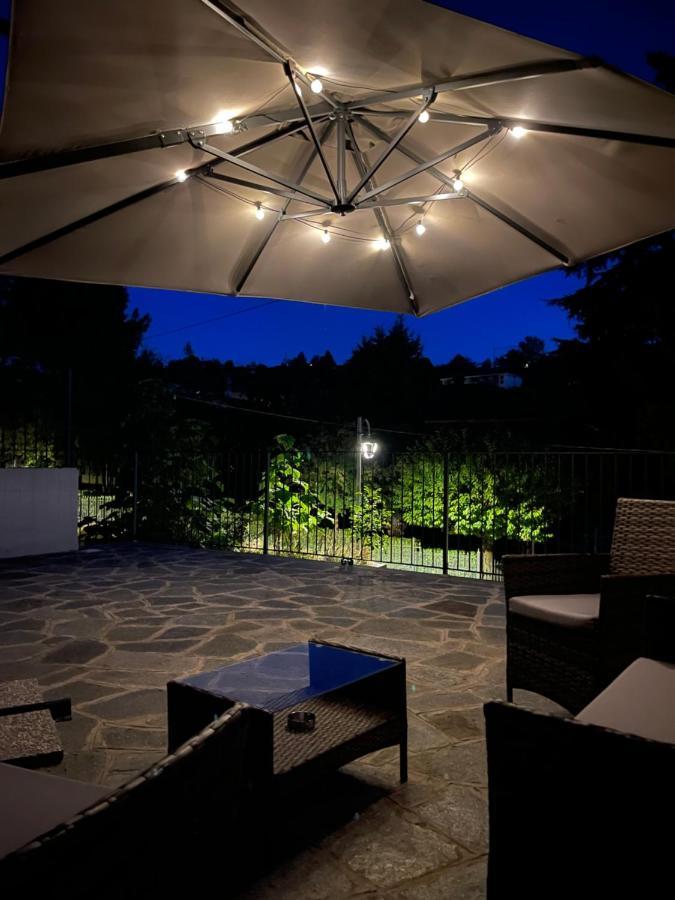 Al Laghetto La Morra Bed & Breakfast ภายนอก รูปภาพ